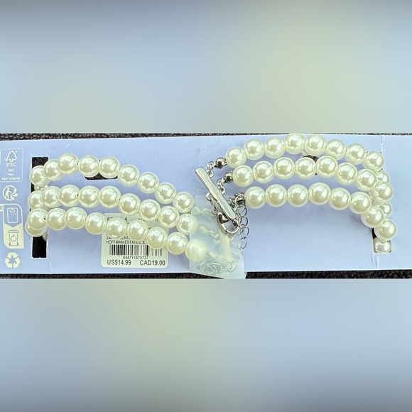 Claire's Cream Pearl Choker with Black Accents - Picture 2 of 4